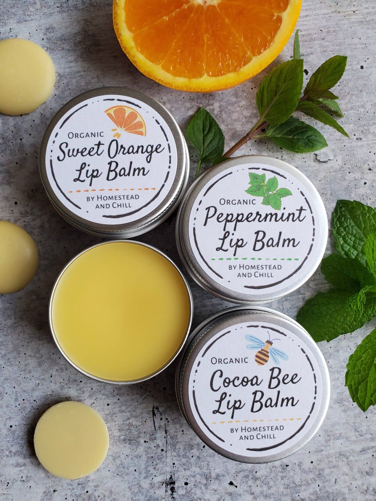 DIY Natural Lip Balm With Simple Ingredients (2)